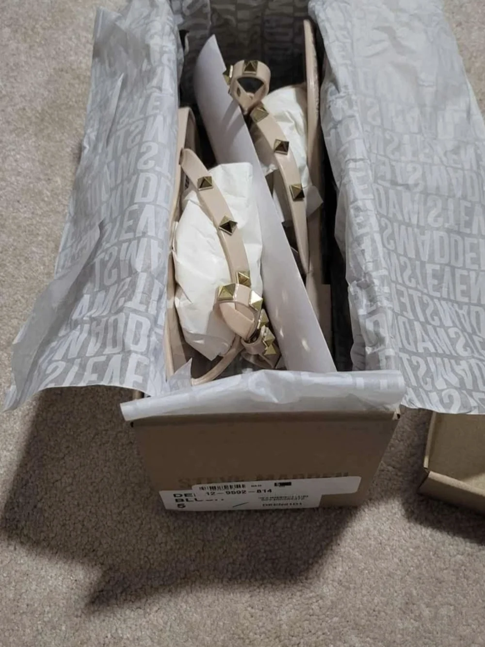 Steve Madden Nude Pink Bow Sandals with Gold Studs - Picture 2 of 4
